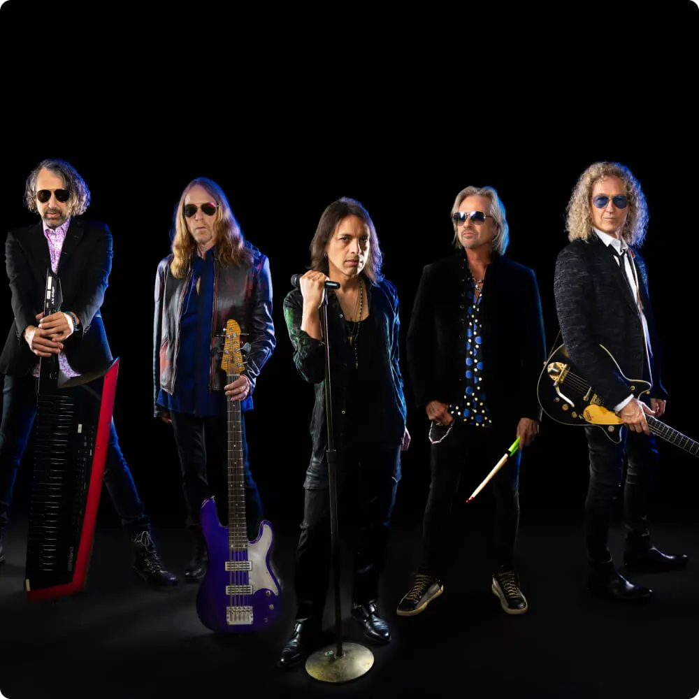 performer thumb foreigner