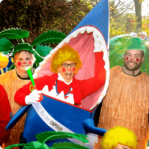 clowns thumb seaside sailors