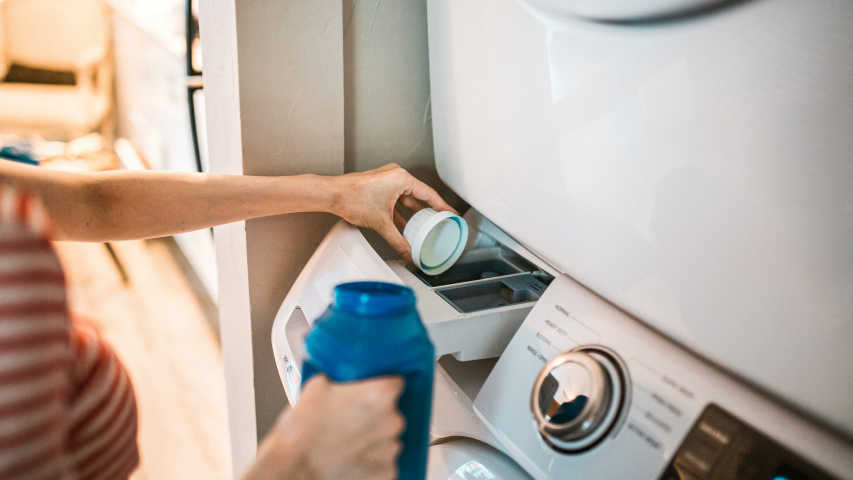 Lave-linge et lave-vaisselle : combien coûte un cycle de lavage