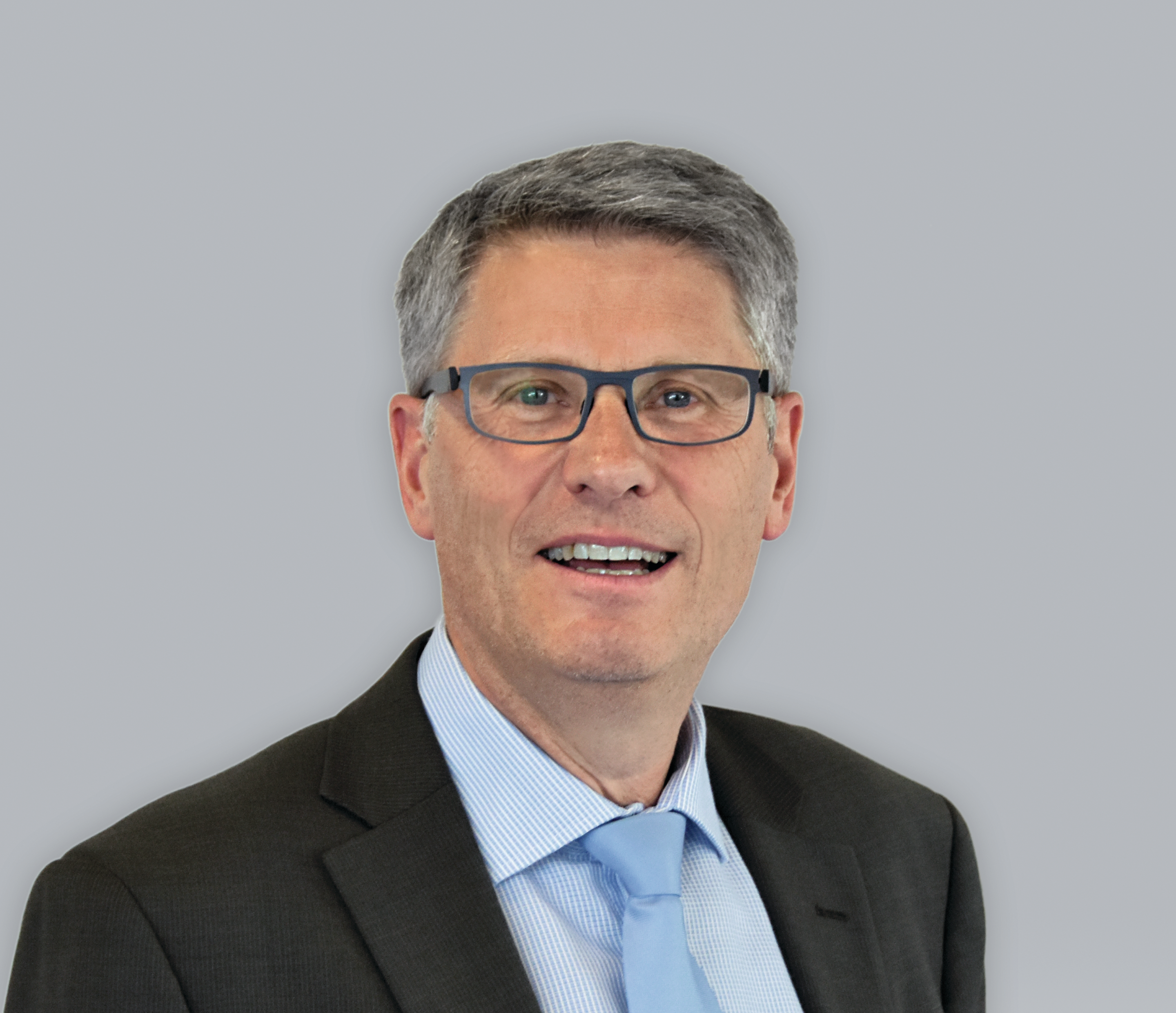 portrait-urs-riesen
