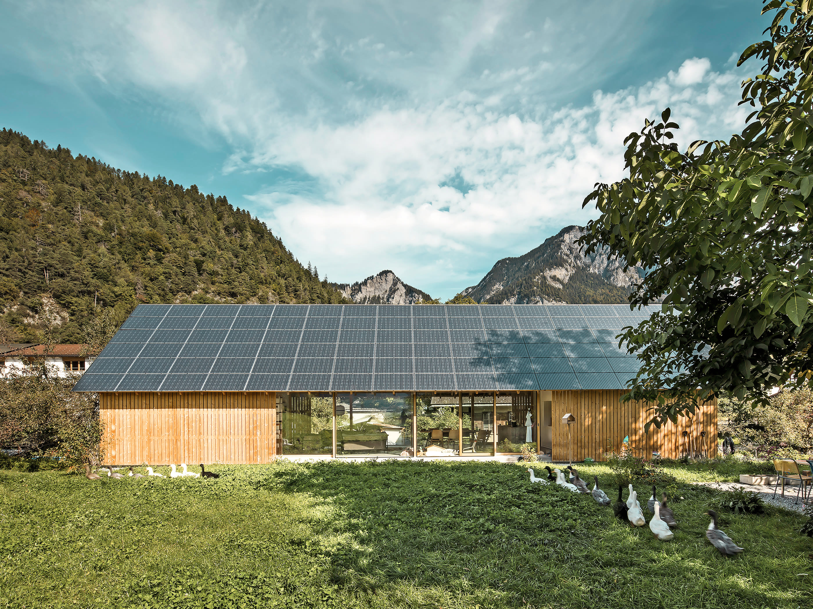Maison à architecture solaire par le bureau d'architecture Bearth & Deplazes
