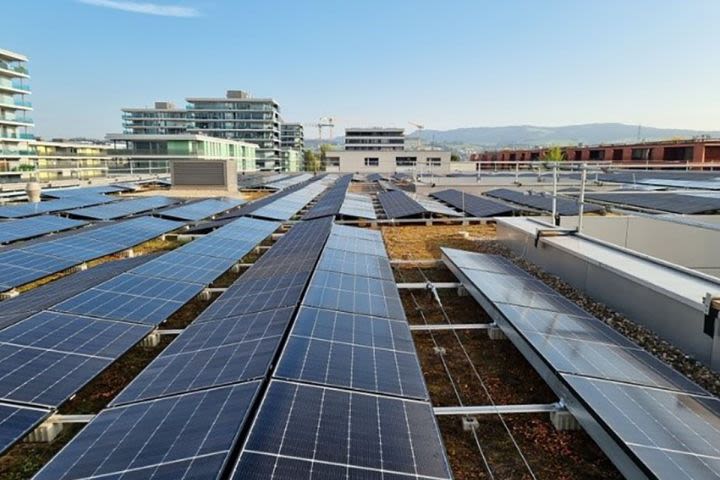 PV-Anlage auf dem Dach der Siemens