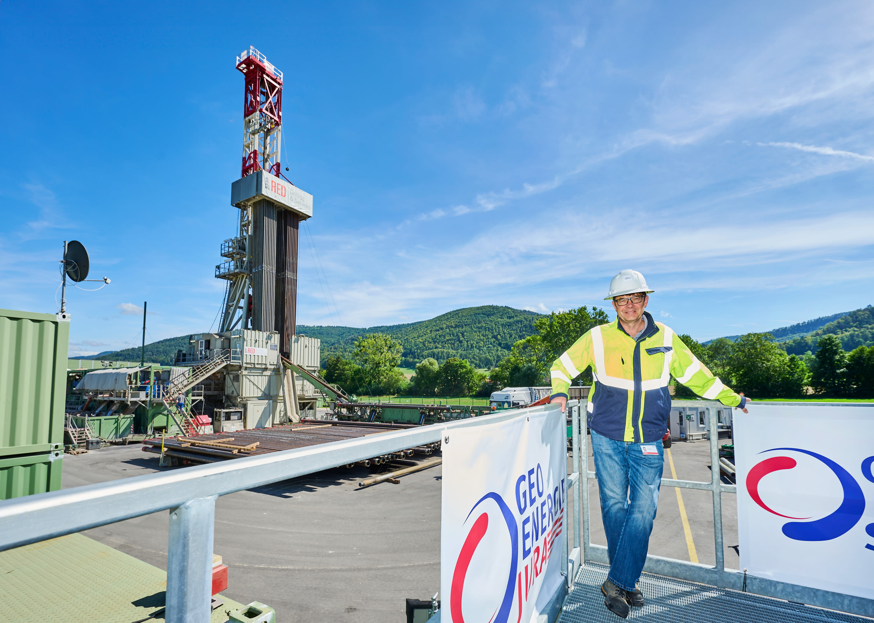Peter Meier sul posto del progetto geotermico a Glovelier
