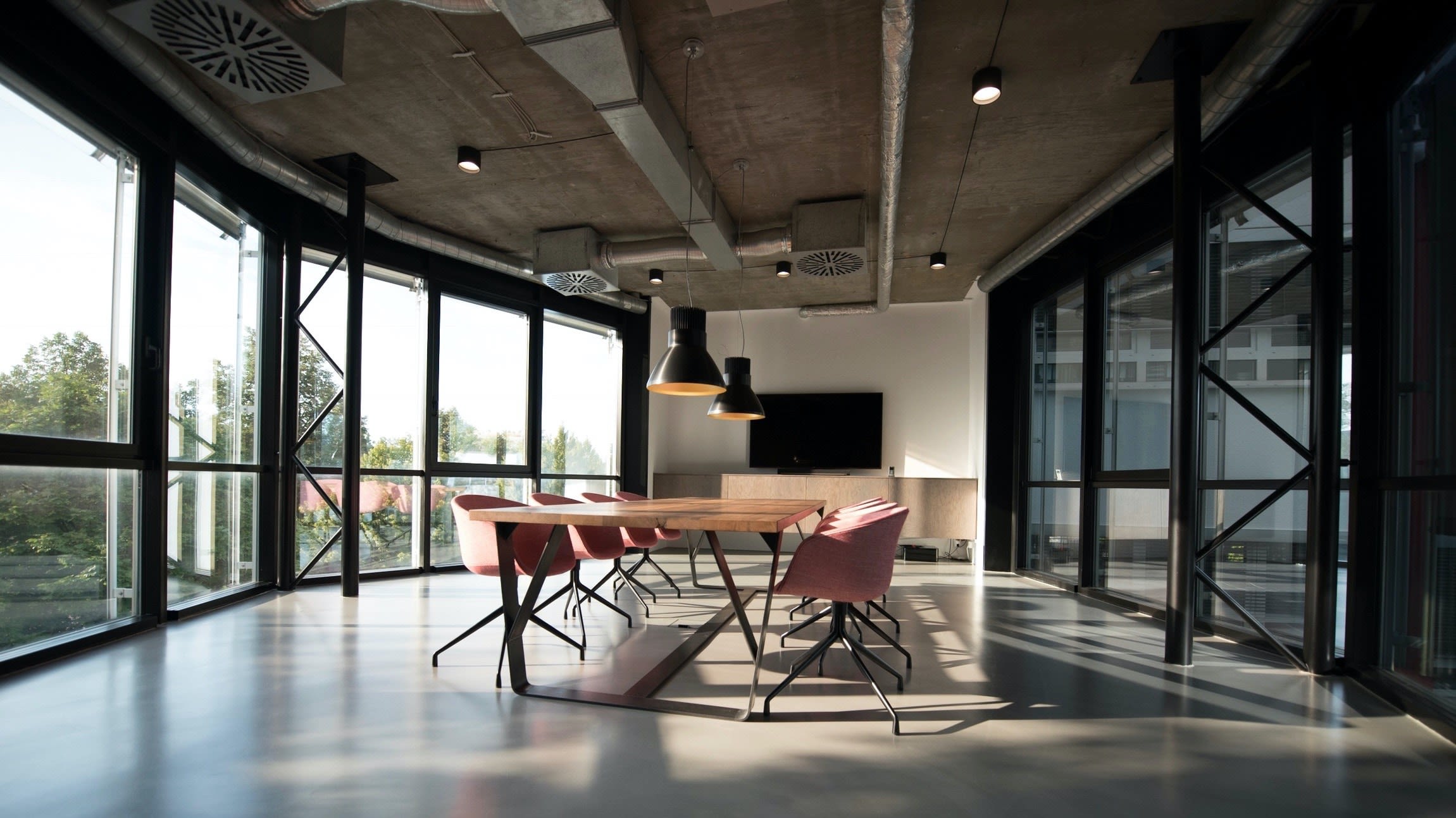 Salle de conférence éclairée par LED