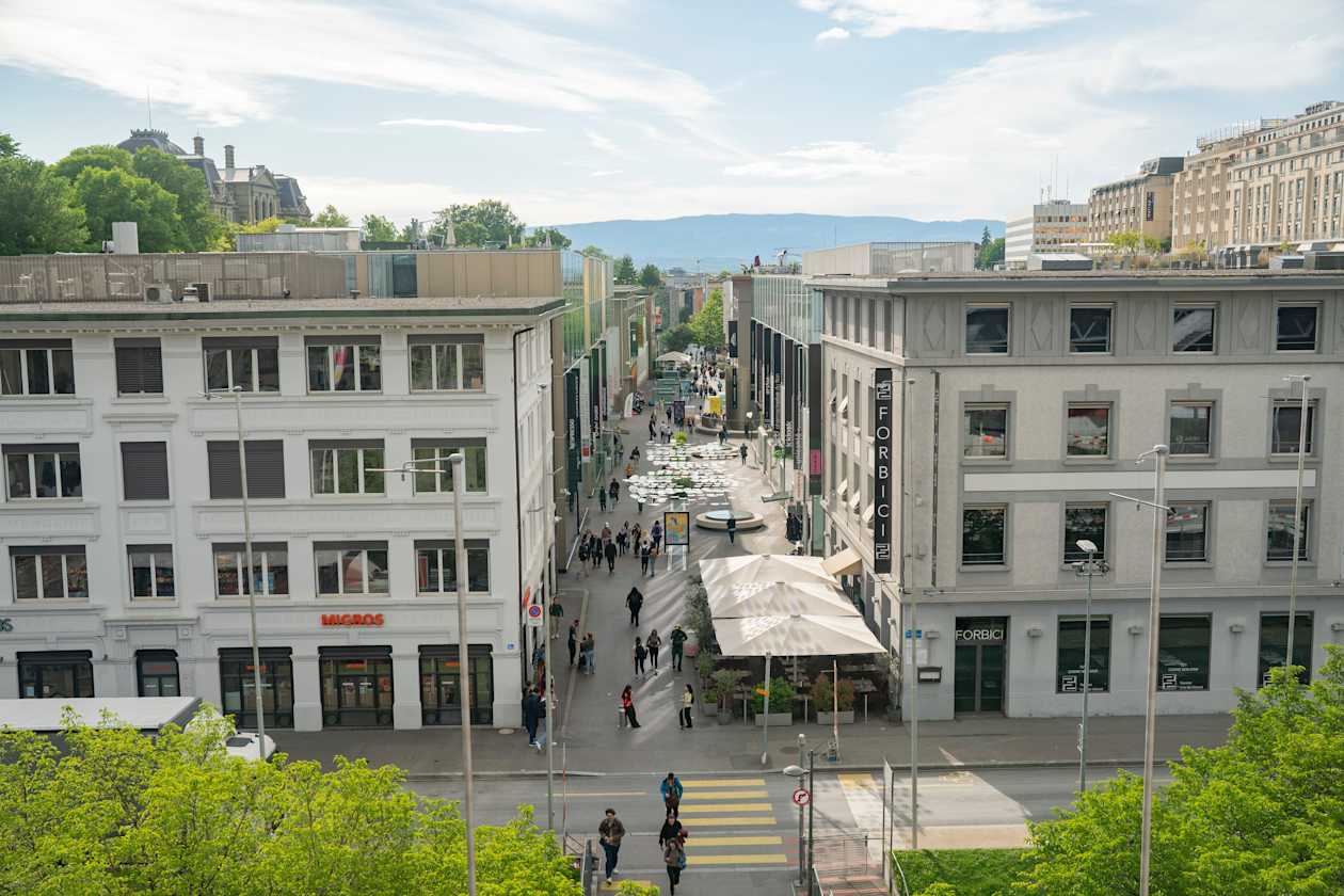 Il quartiere Le Flon a Losanna: un’area industriale dismessa trasformata in un quartiere alla moda, grazie in particolare all’attenzione di Mobimo per la sostenibilità.