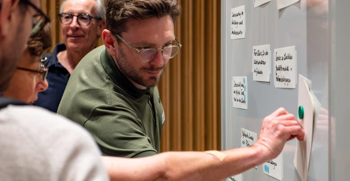 Umfrage: neue Themen in den Leuchttürmen