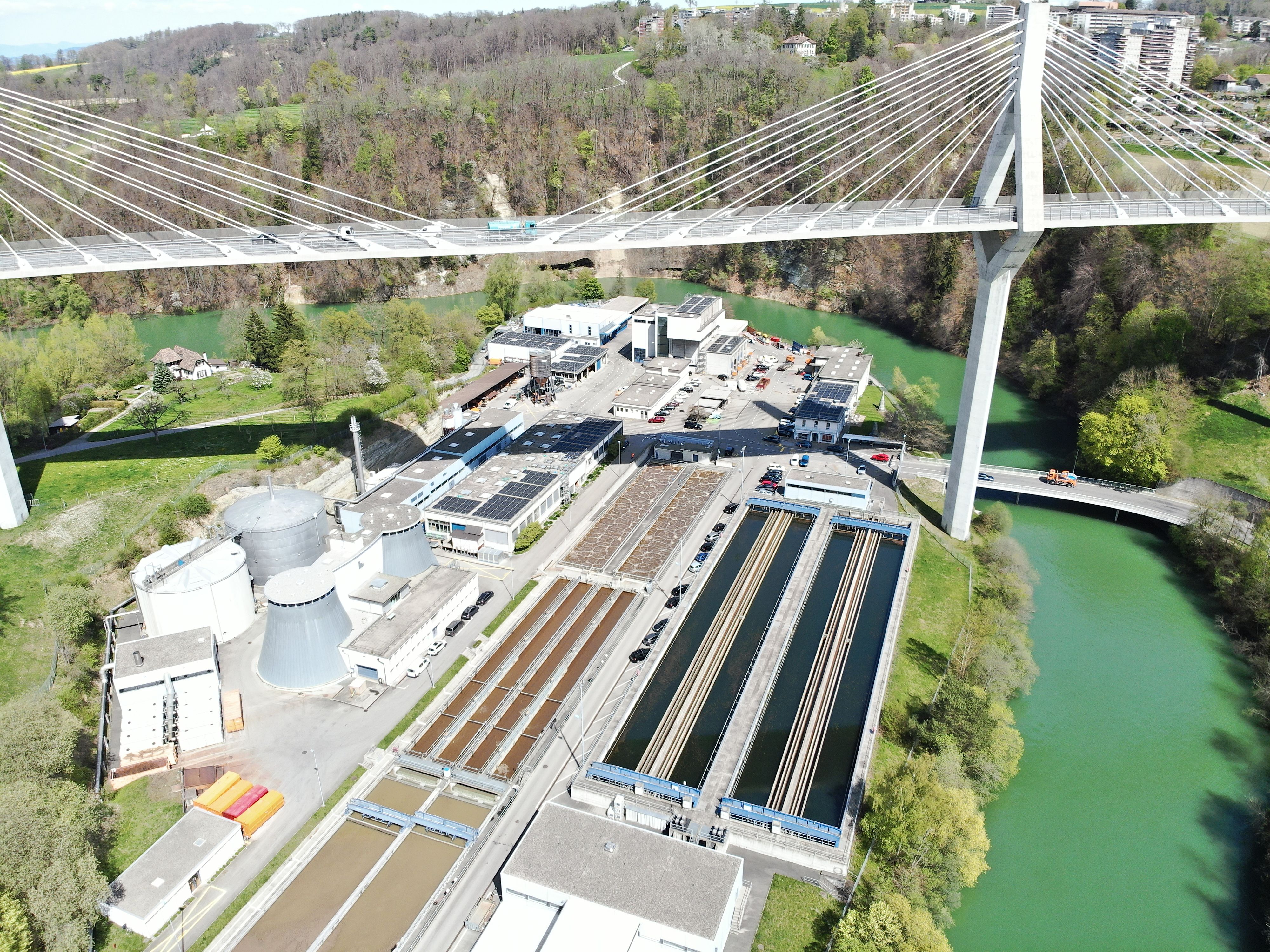 Die Abwasserreinigungsanlage Les Neigles (ARA) aus der Vogelperspektive