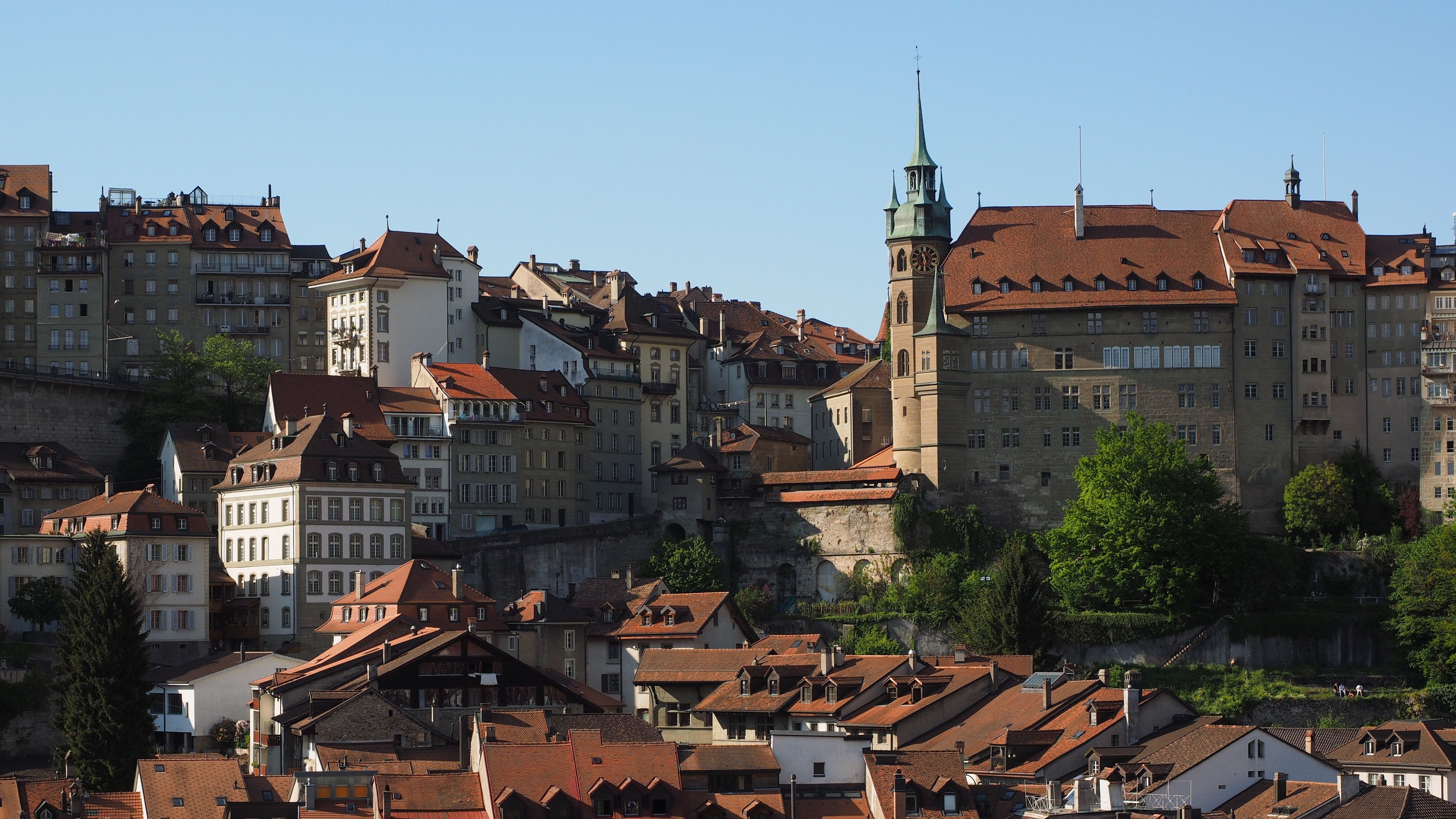 La vieille ville de Fribourg avec ses bâtiments historiques