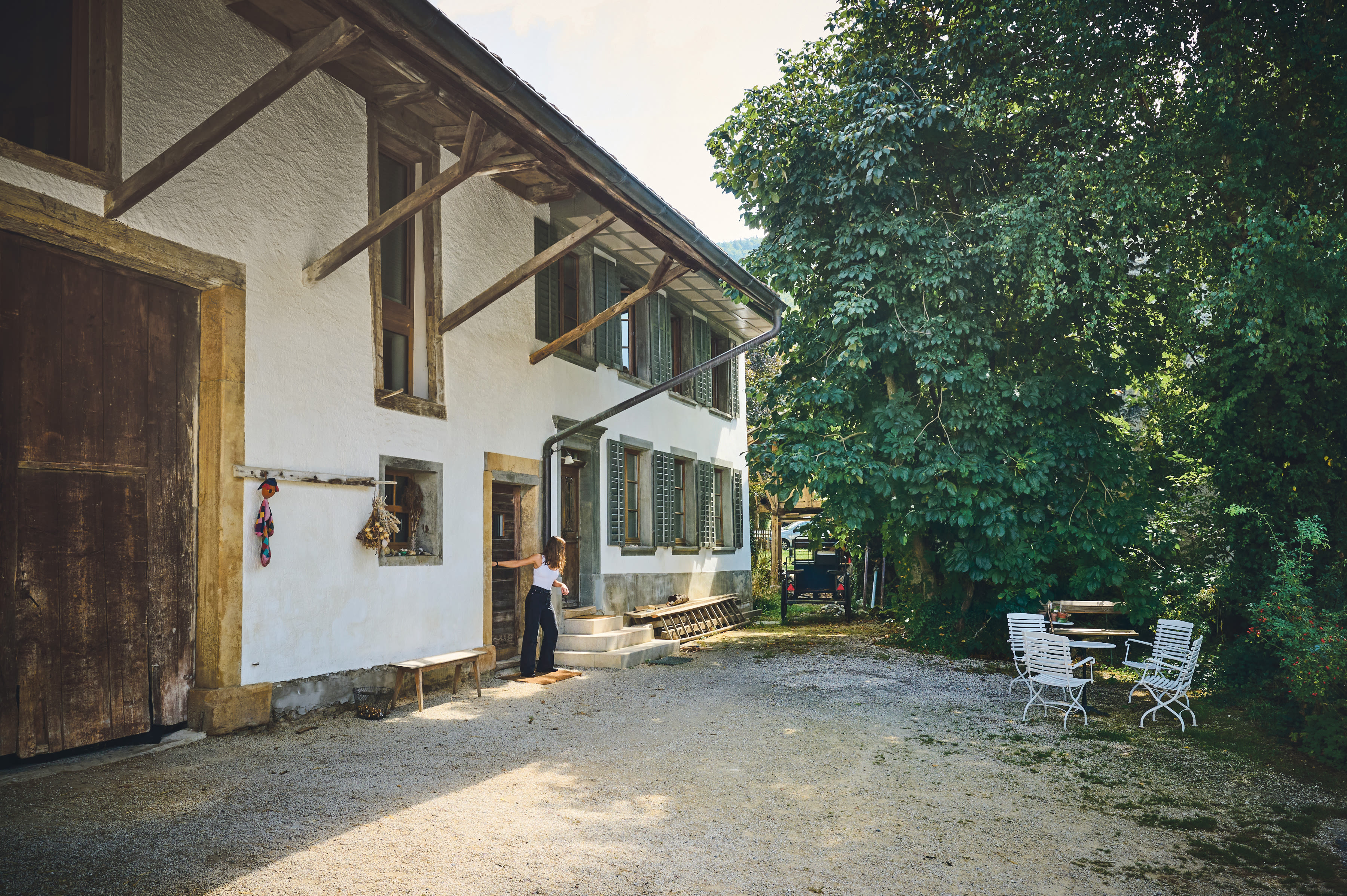Vue extérieure d'une ancienne ferme à Oltingen.