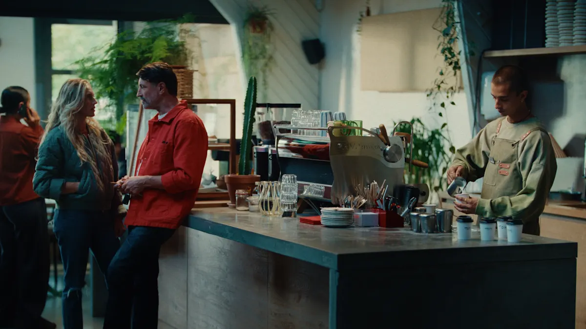 cafe scene tomtom - tom campaign