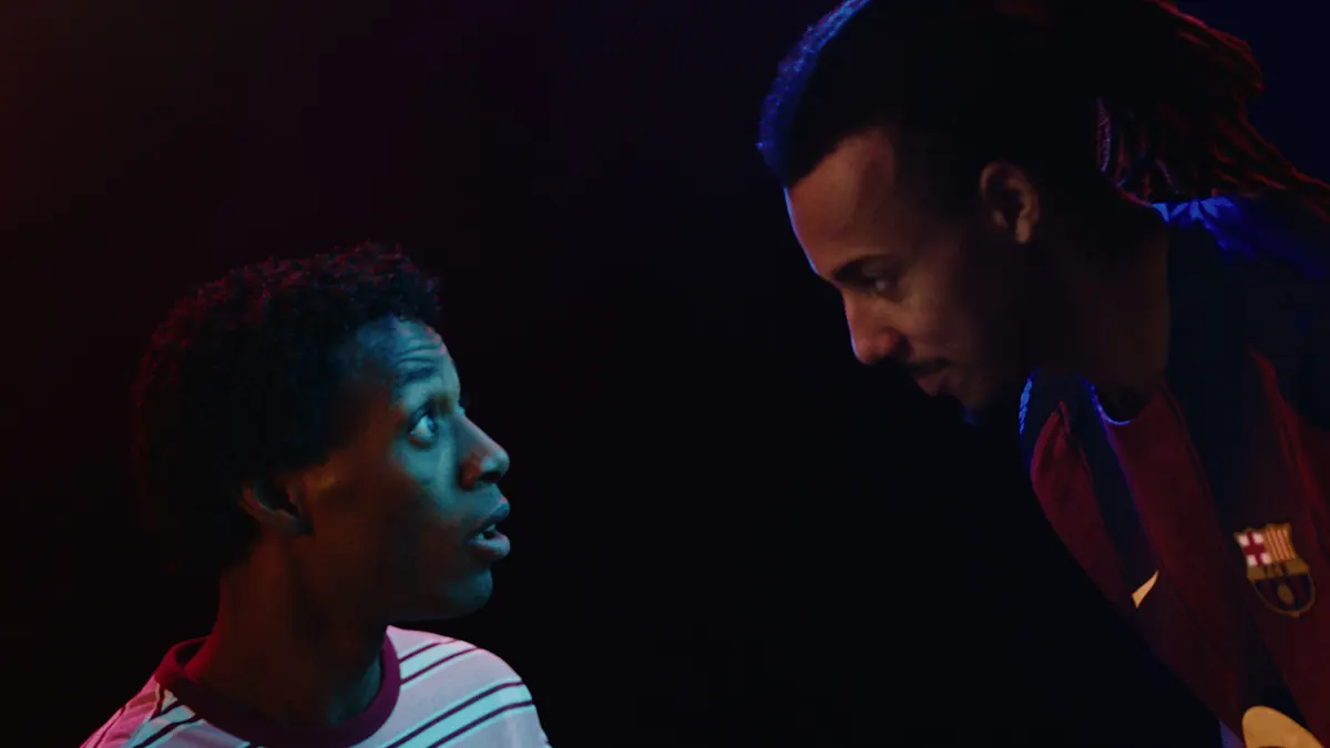 Jules kounde x fan FCB Ambilight TV