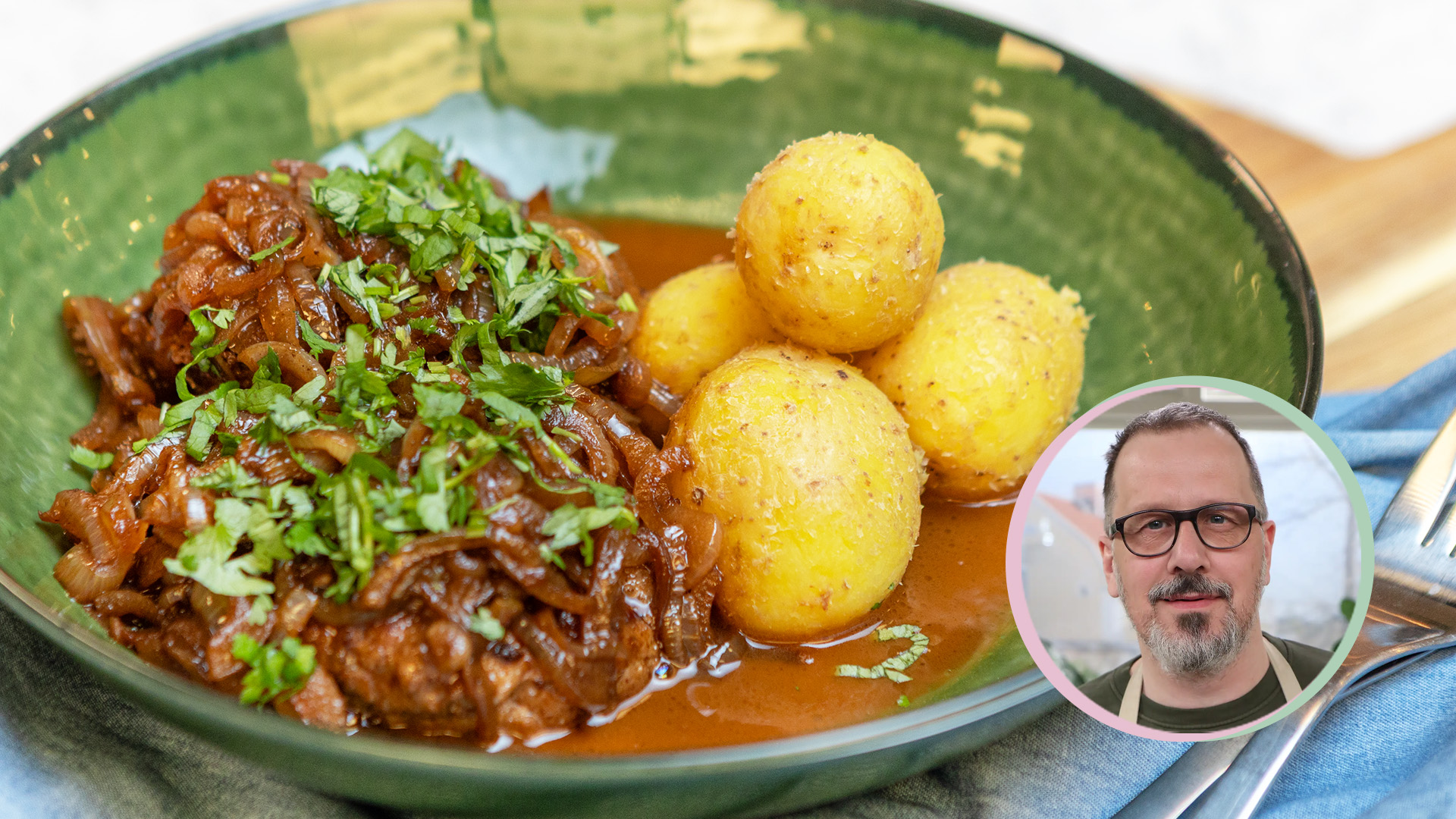 Pannbiff med brynt lök och löksky