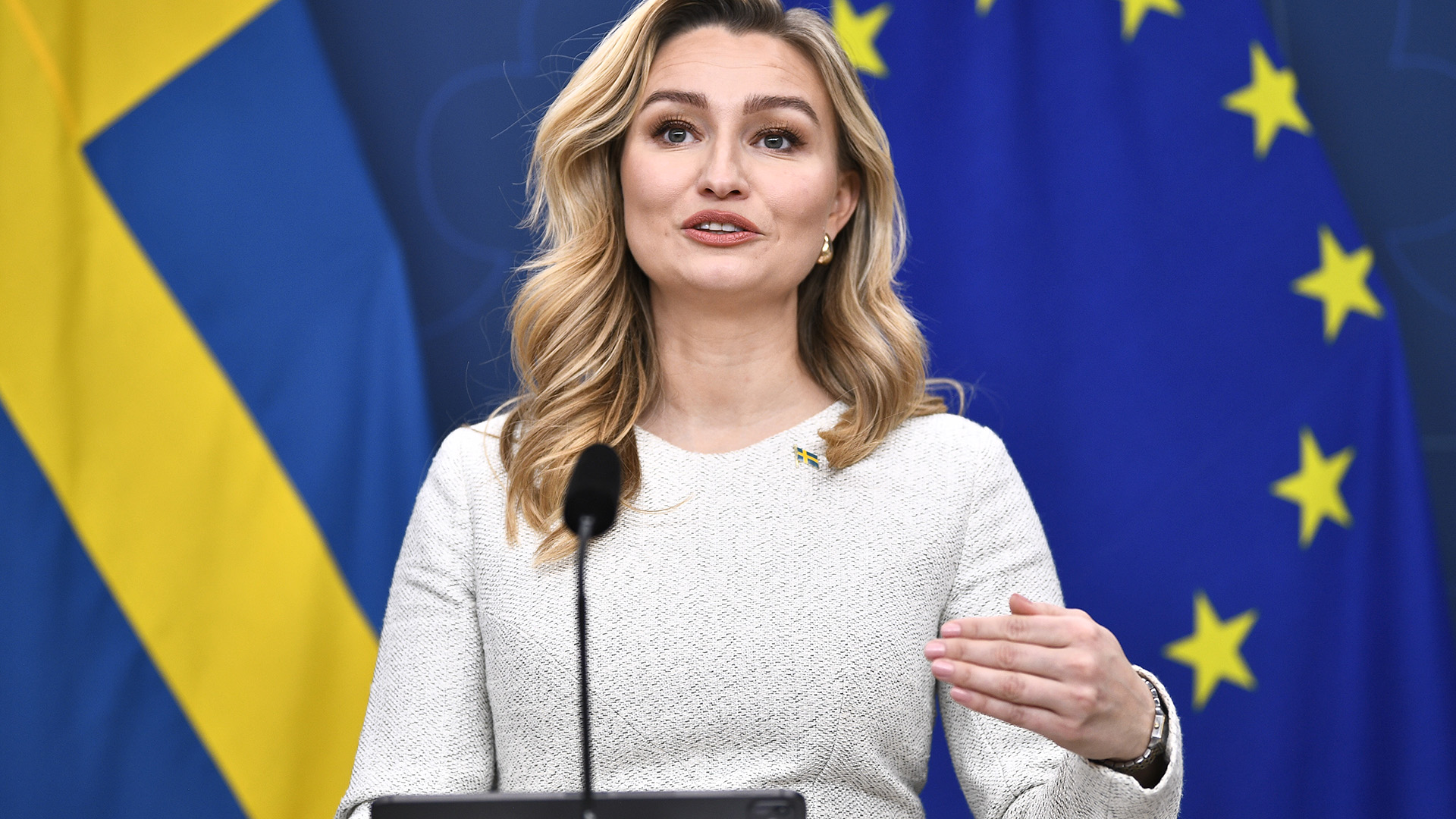 KD och Busch klättrar i nya mätningar: ”Bygger förtroende”