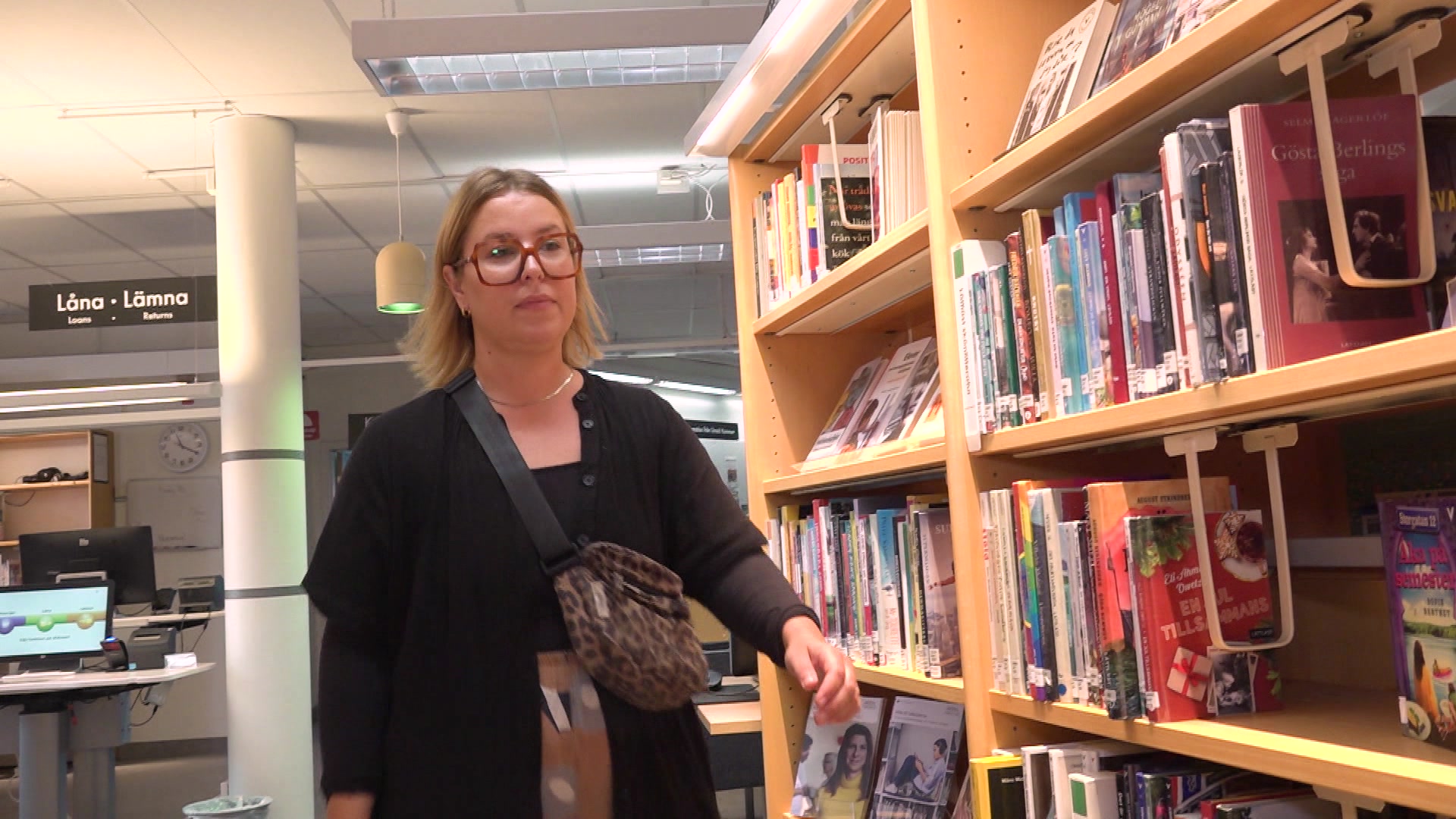 Så här kan vi lösa bristen på bibliotekarier i skolbiblioteken – 5 effektiva strategier!