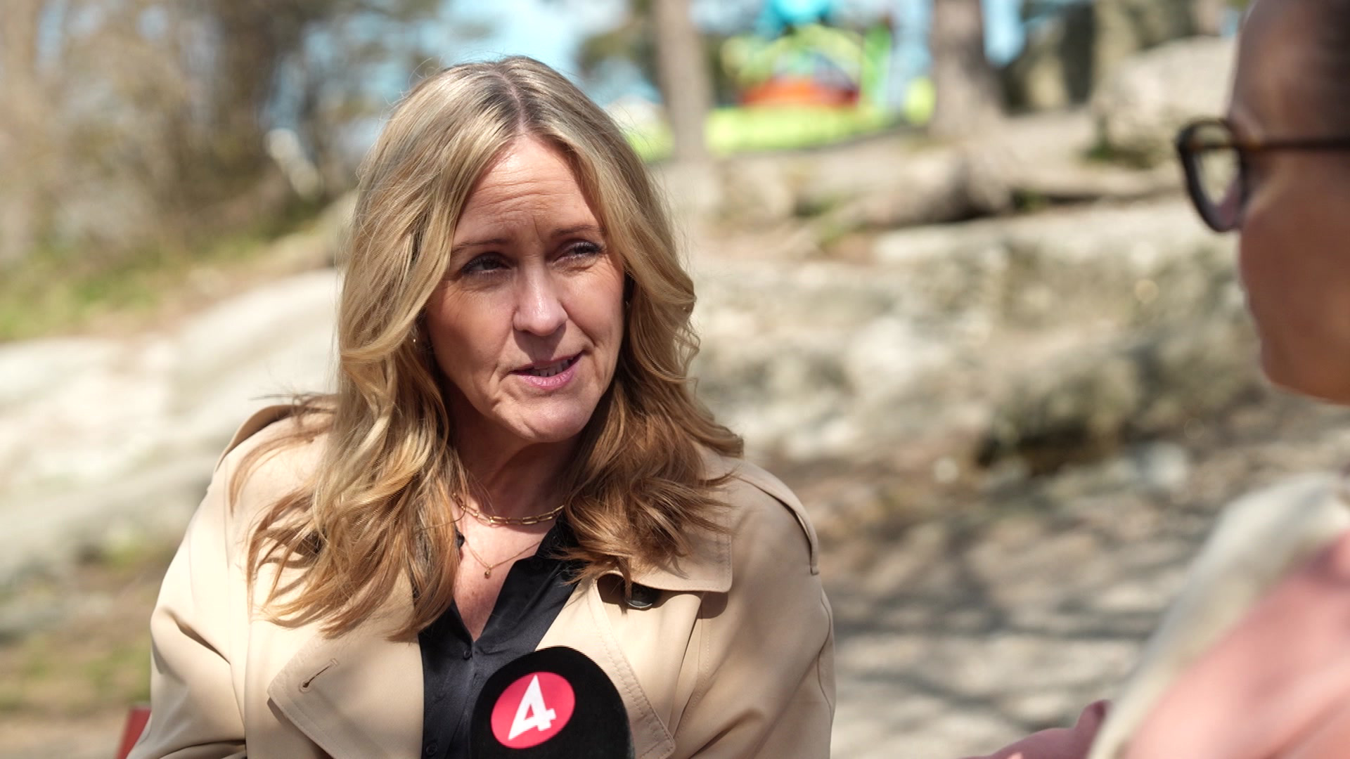 Rekordmånga svenskar har ett ISK – så funkar sparandet till barnen