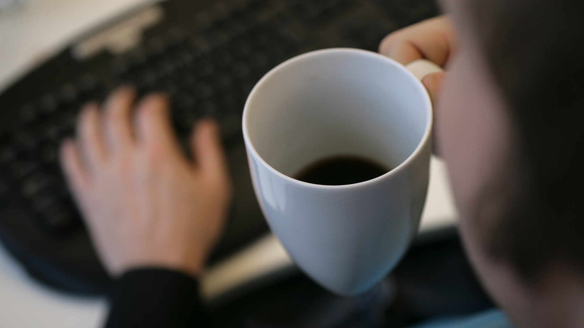 Kaffedrickande och löneavdrag: Så påverkar kommunens besparingar din plånbok
