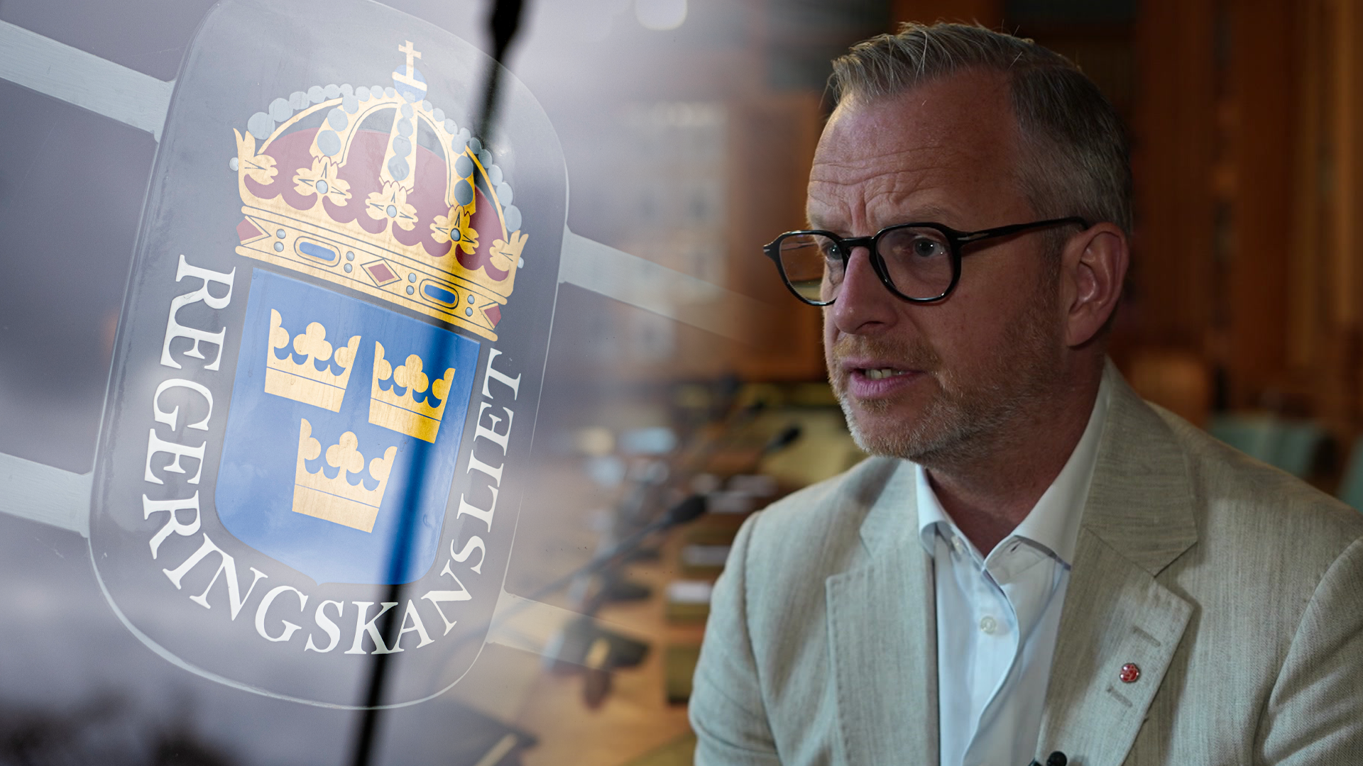 Löftet: Vi ska sparka statliga tjänstemän på regeringskansli