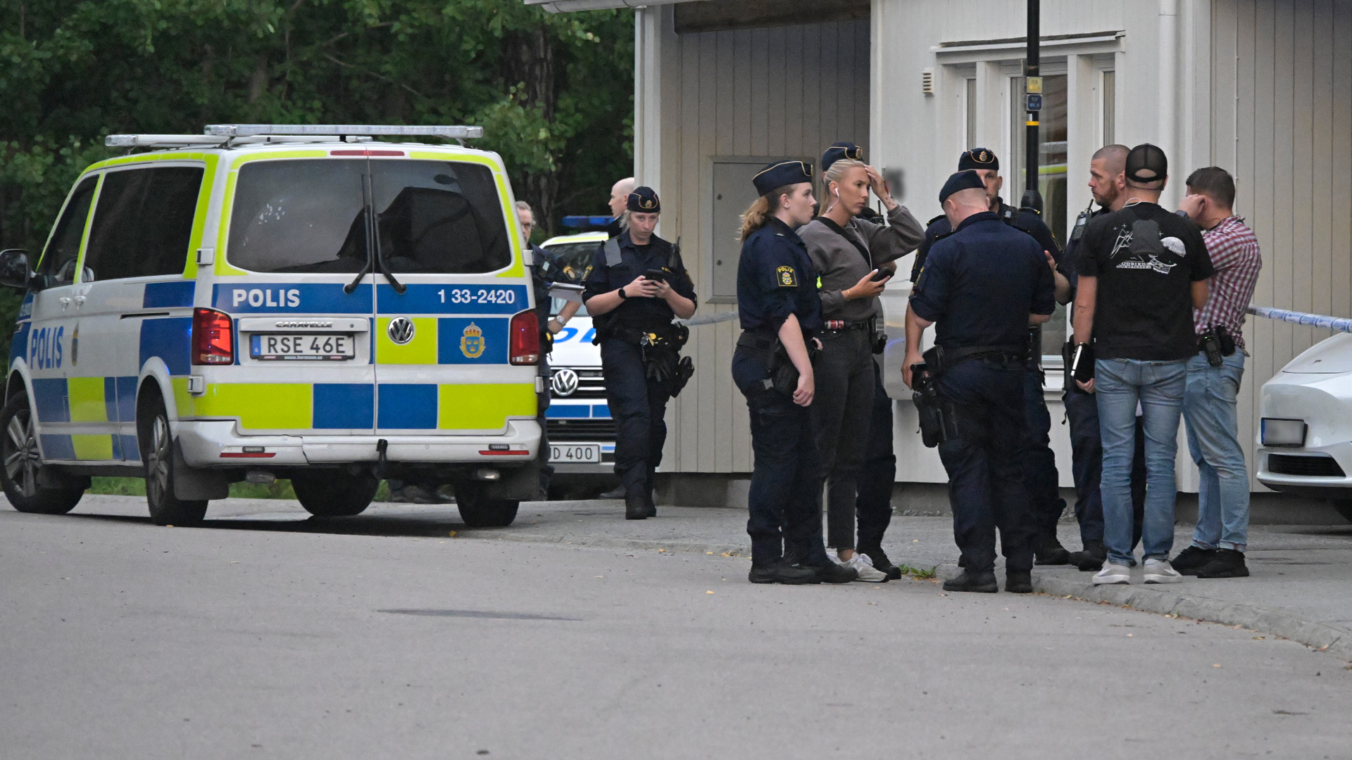 En Död Efter Skottlossning I Sollentuna