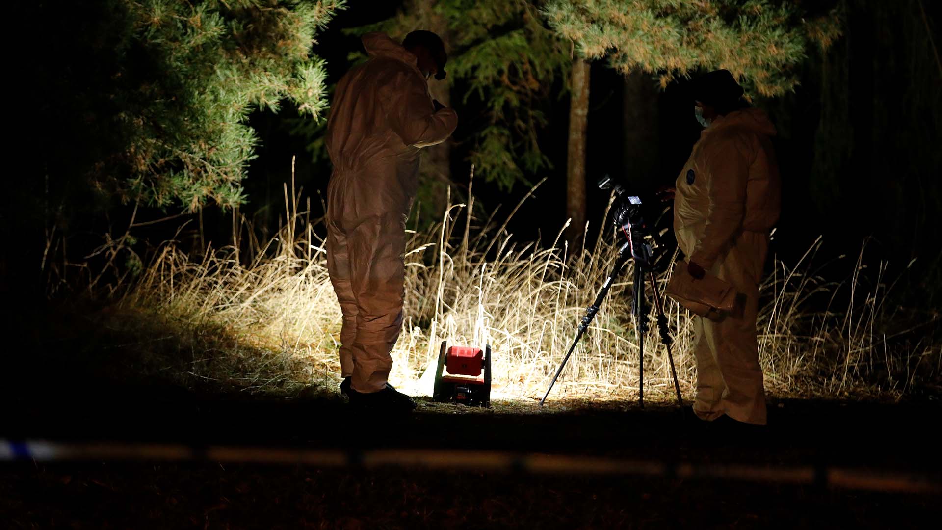 Korporativ partiyada jinsiy aloqada bolgan mast ayol