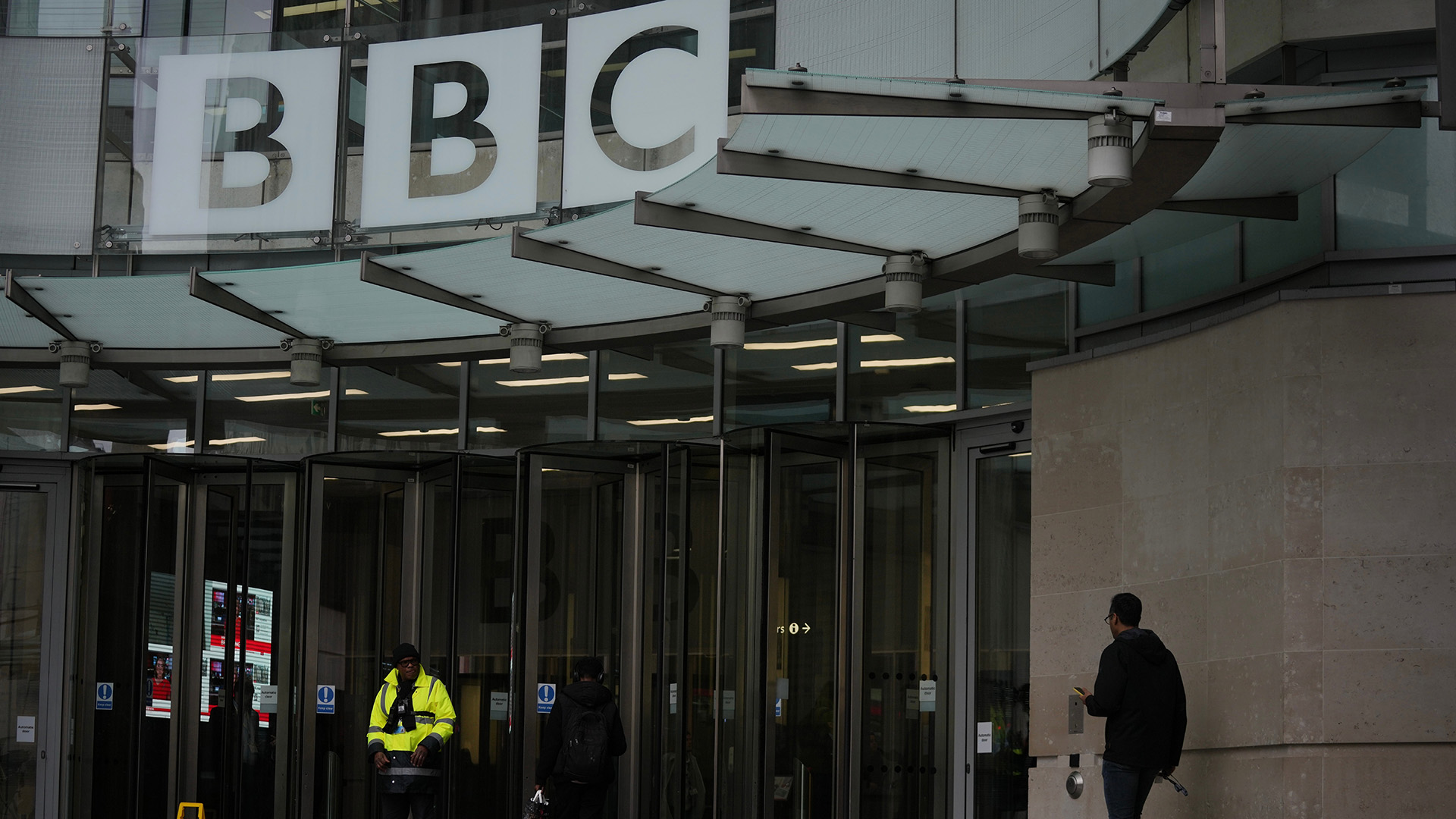 Experten om BBC-skandalen: ”Kan spilla över på svensk public service”