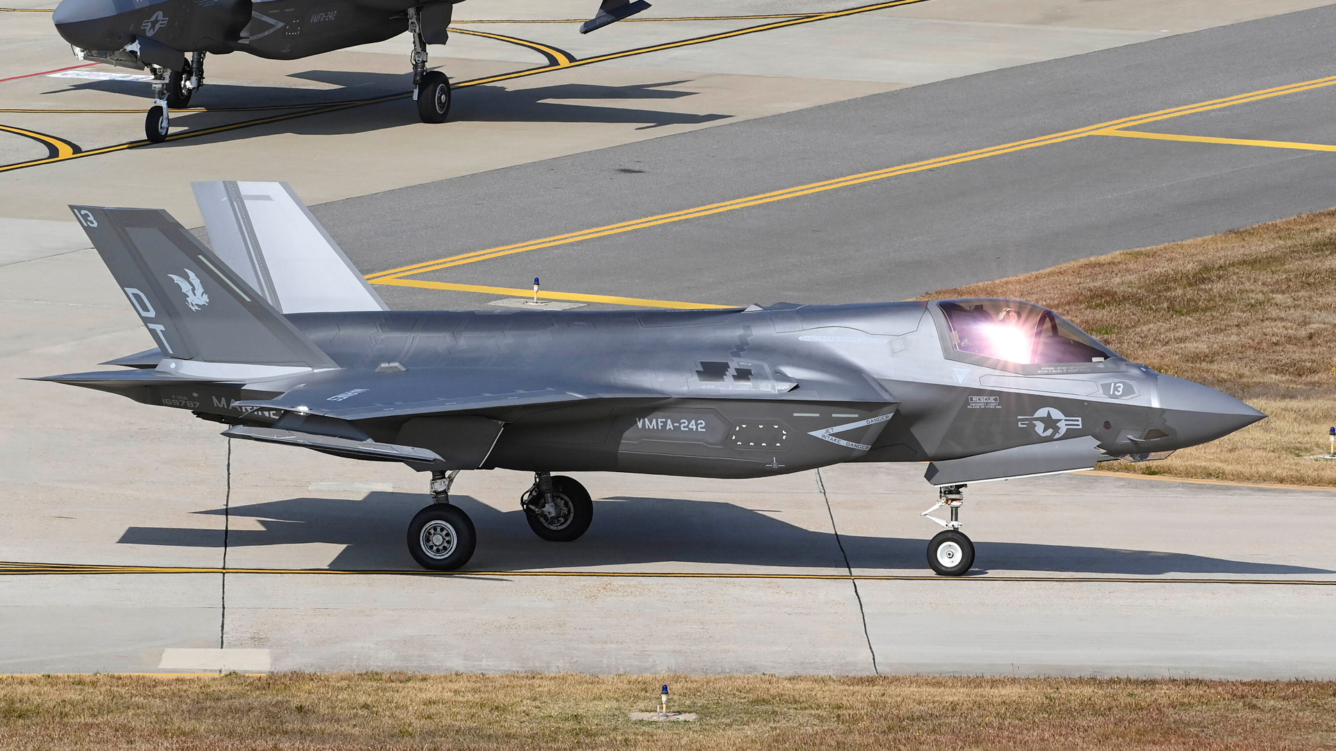 F-35B Stridsflyg Fast i Indien: En PR-Katastrof för Brittisk Militär?