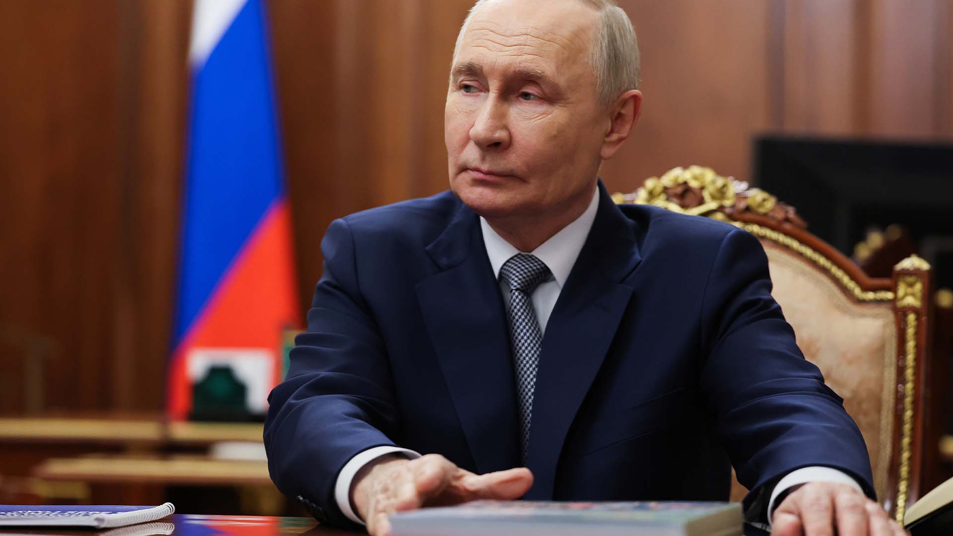 Klubbat: Putin får laglig rätt att invadera
