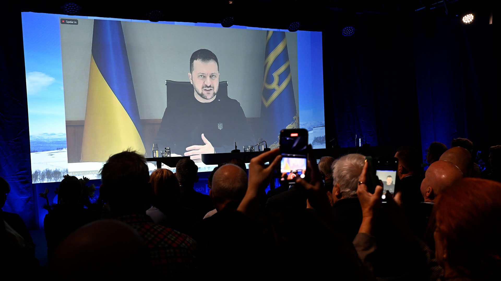 Zelenskyj Inledde Folk Och Försvar På Länk – Tackade Sverige