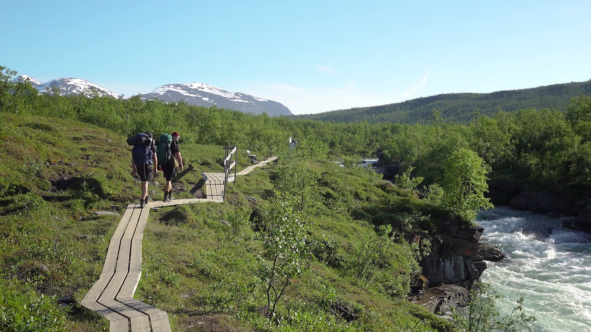 Topp 5 tips för en oförglömlig fjällvandring 2025 för svenska och utländska gäster