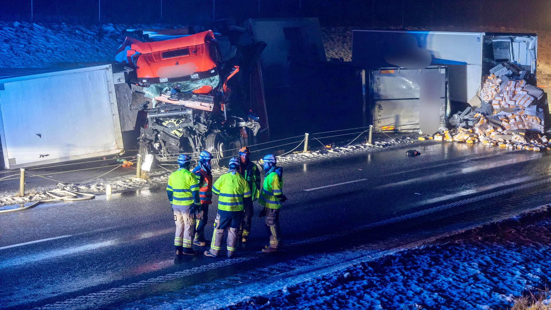 Lastbilskrock På E6 I Tanum – Flera Skadade