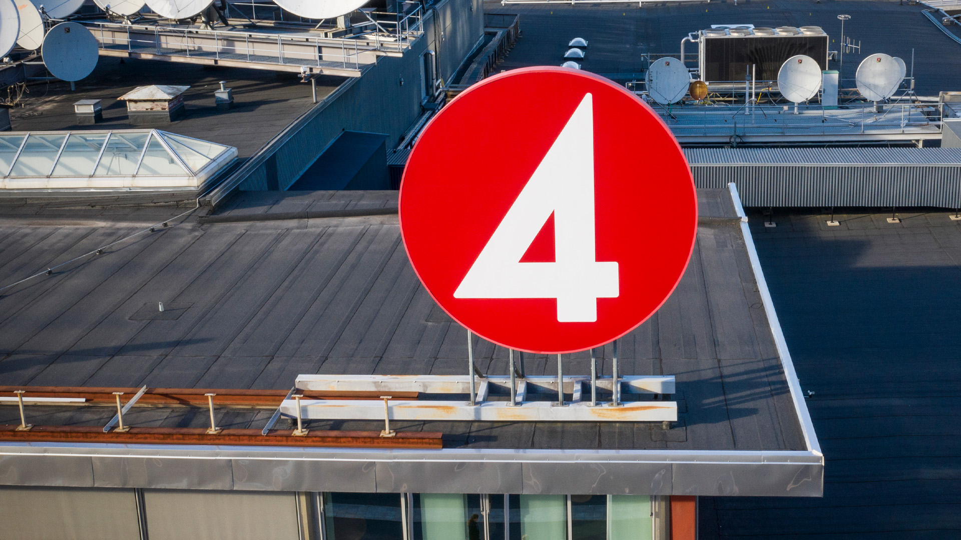 TV4 klandras för utpekande bildpublicering av en familj