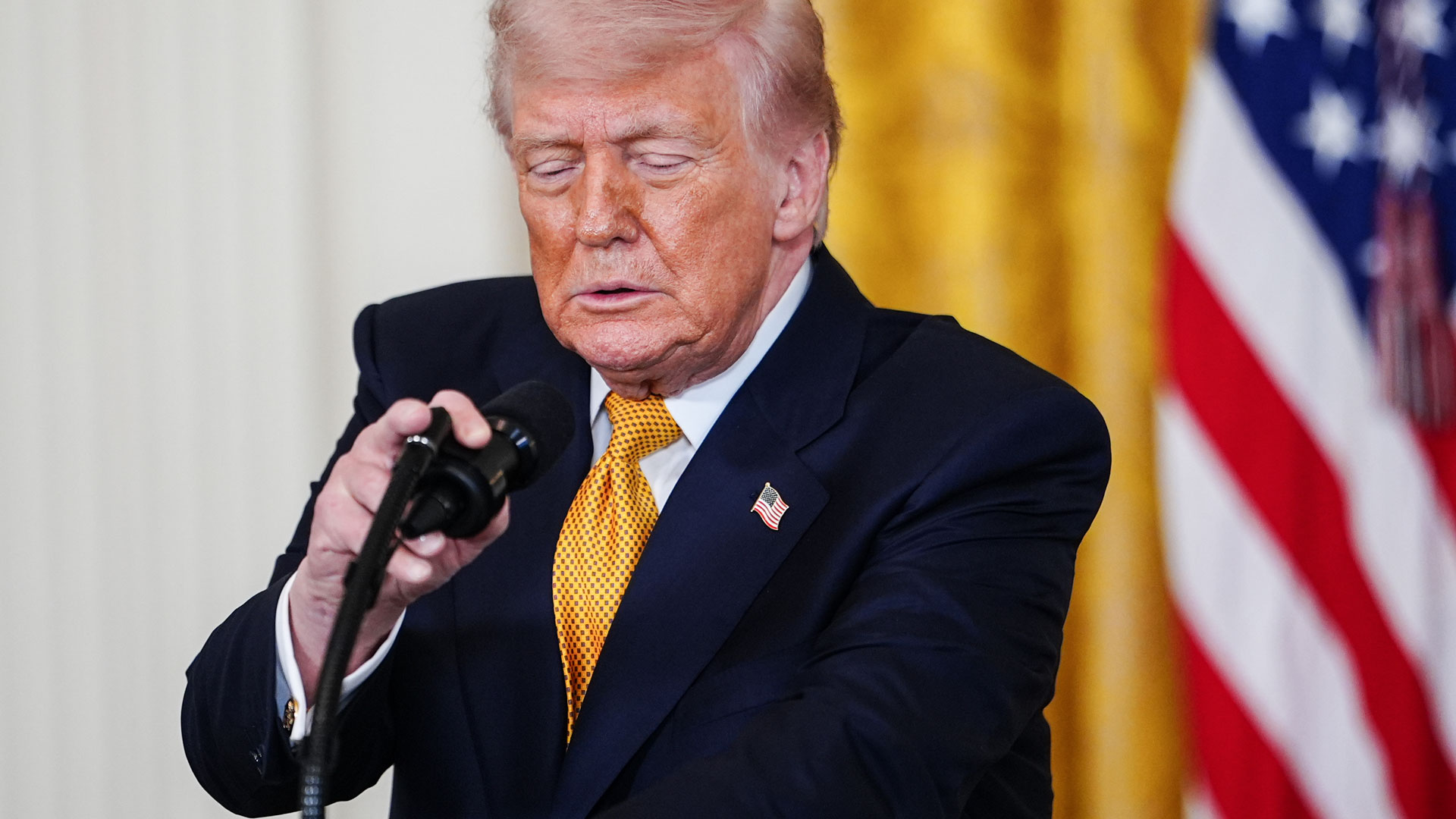 Trump kan falla – på eget grepp: ”Han borde inte säga någonting”