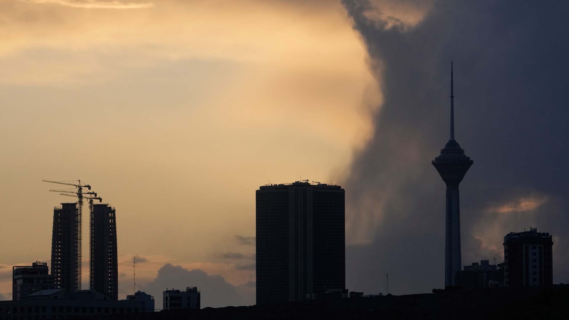 Israel: ”Kraftfullt” angrepp har riktats mot gasanläggning i Iran