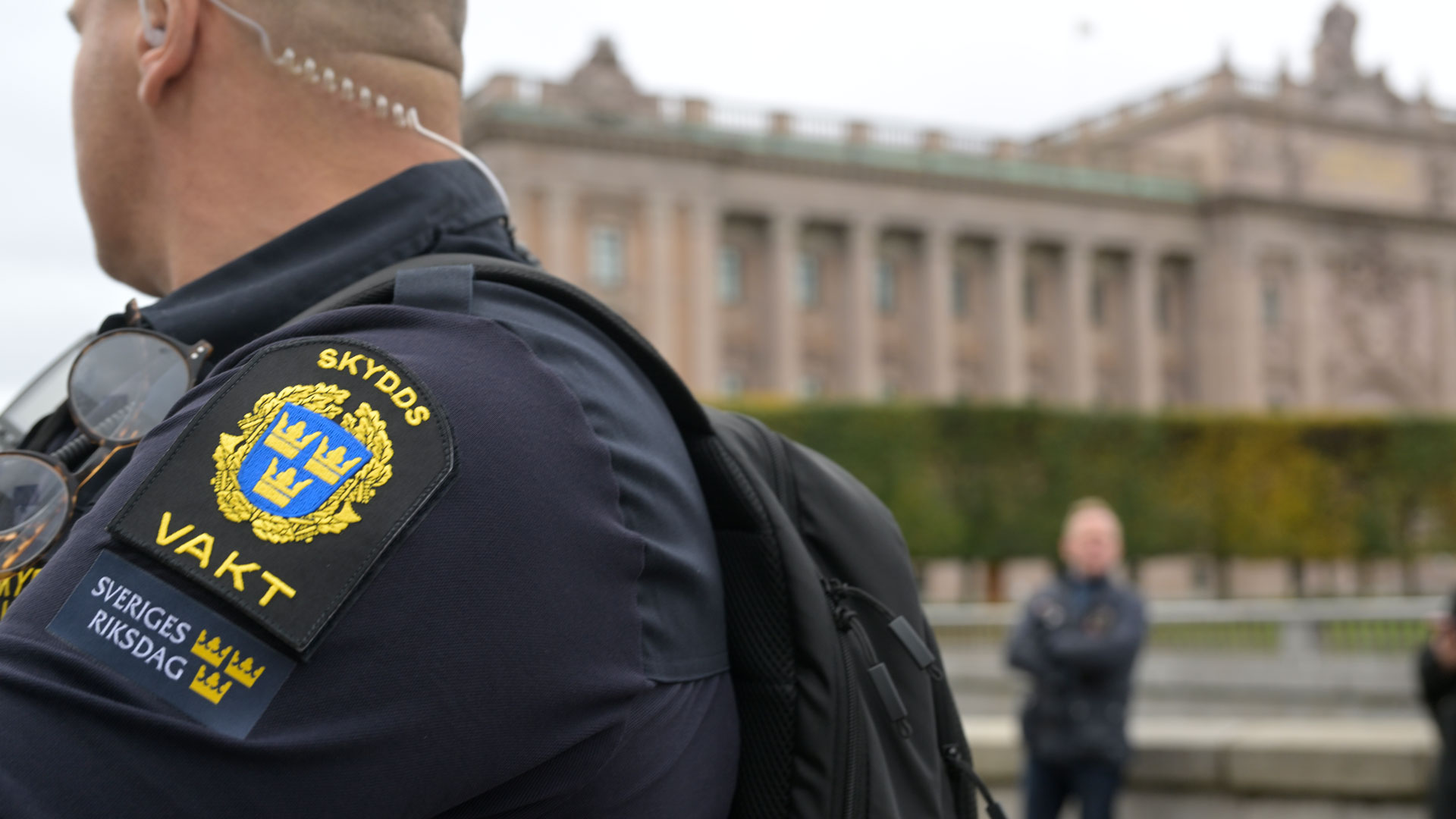 Så här ser fyra av tio svenskar på hotet mot demokratin – och vad vi kan göra åt det!