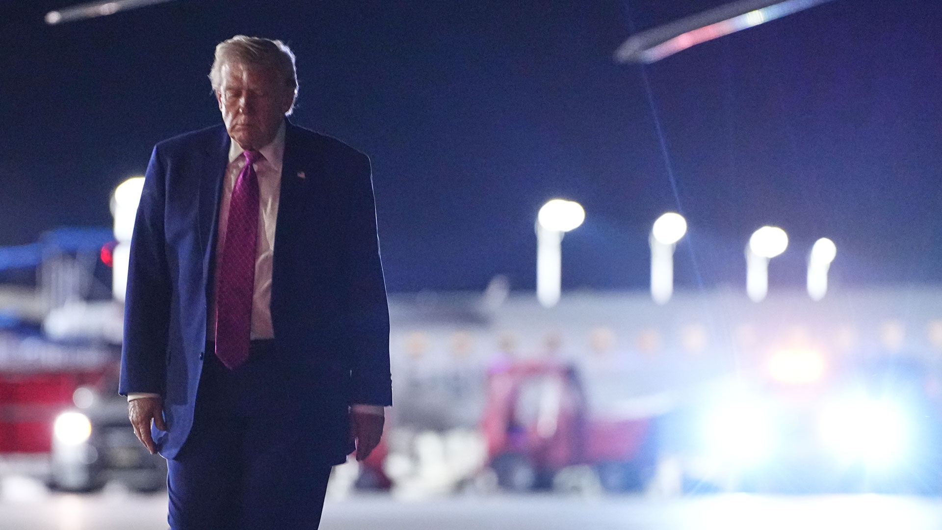 Trumps löfte till medarbetarna – innan han lämnar som president