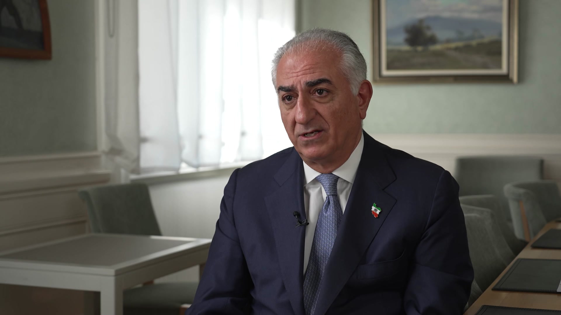 Exilprinsen i Sverige: ”Verkliga kriget mellan regimen och folket”