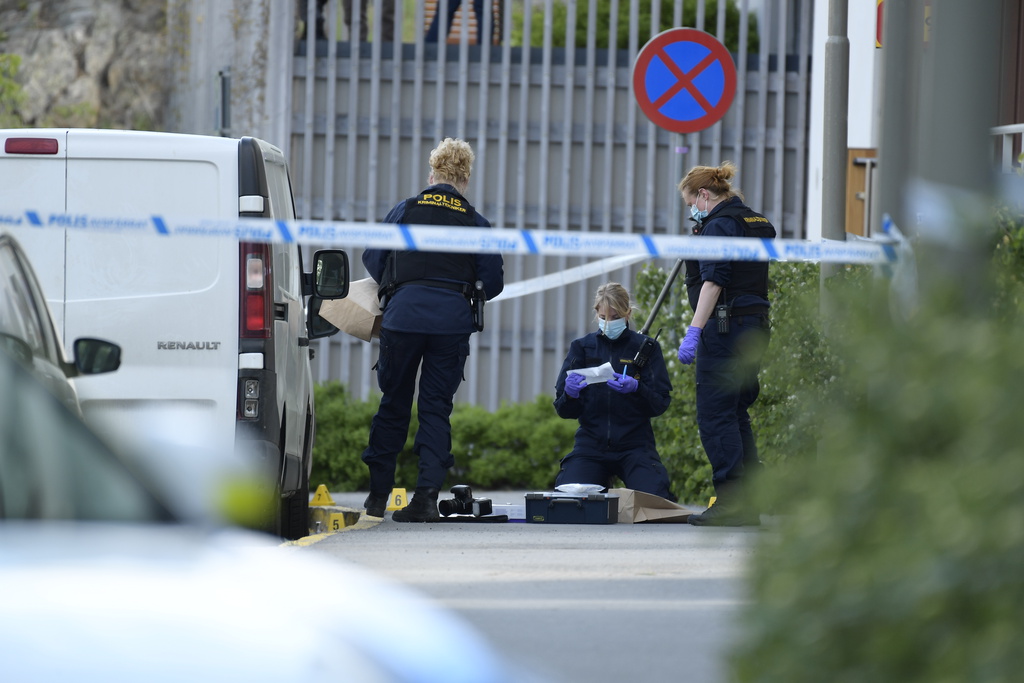 Ostraffad man skjuten i bostadsområde: Så här kan vi öka tryggheten i våra kvarter