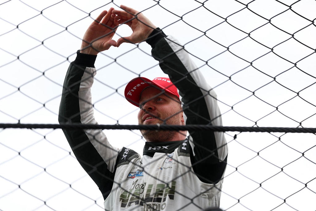 Rosenqvist vann Indy 500 efter drama: ”Overkligt”