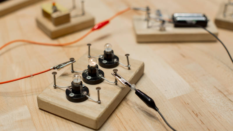 Electric Circuits, Overview, Types & Components - Lesson