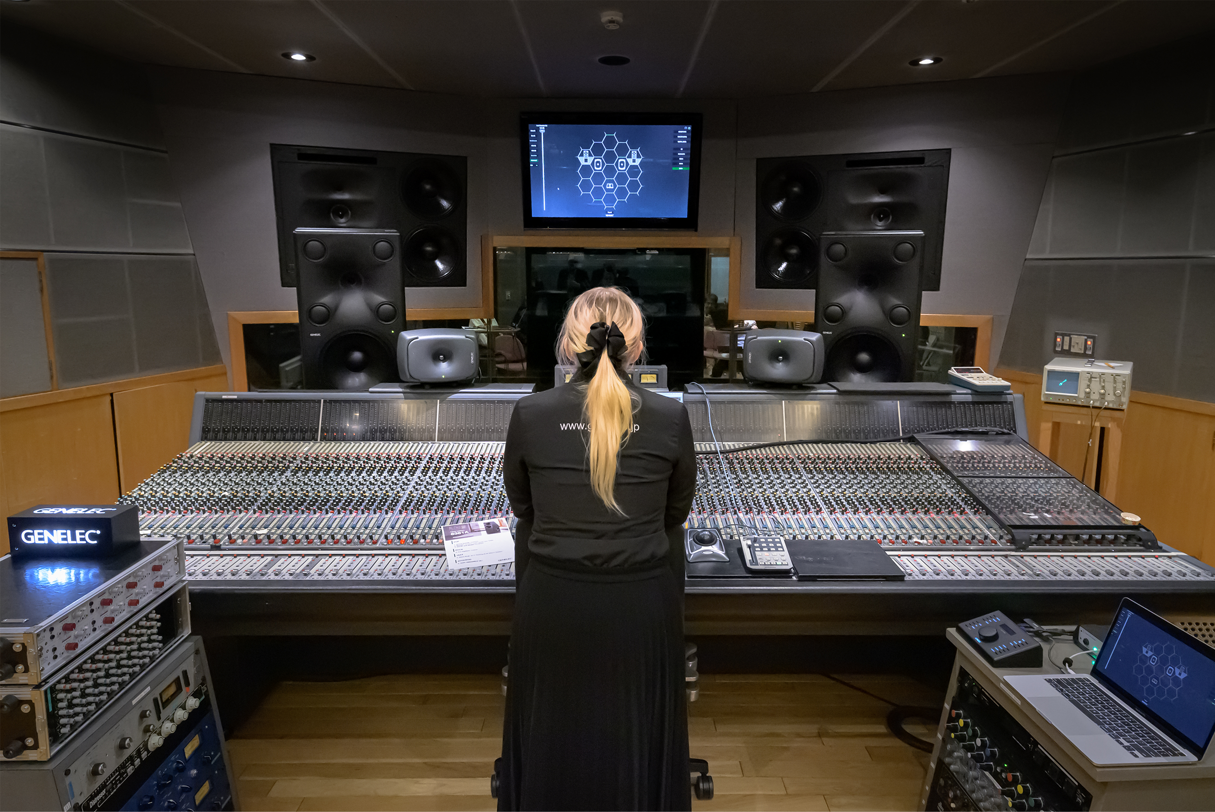 2023 8381 Japan launch event web image 12