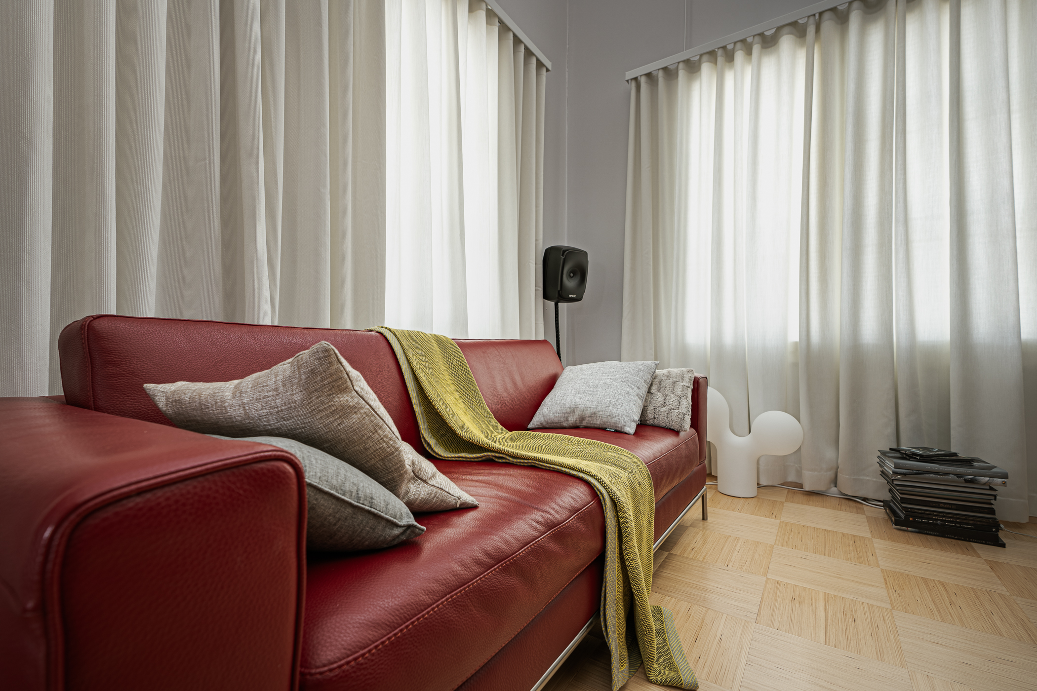 Living Room Set Up Press Image 2