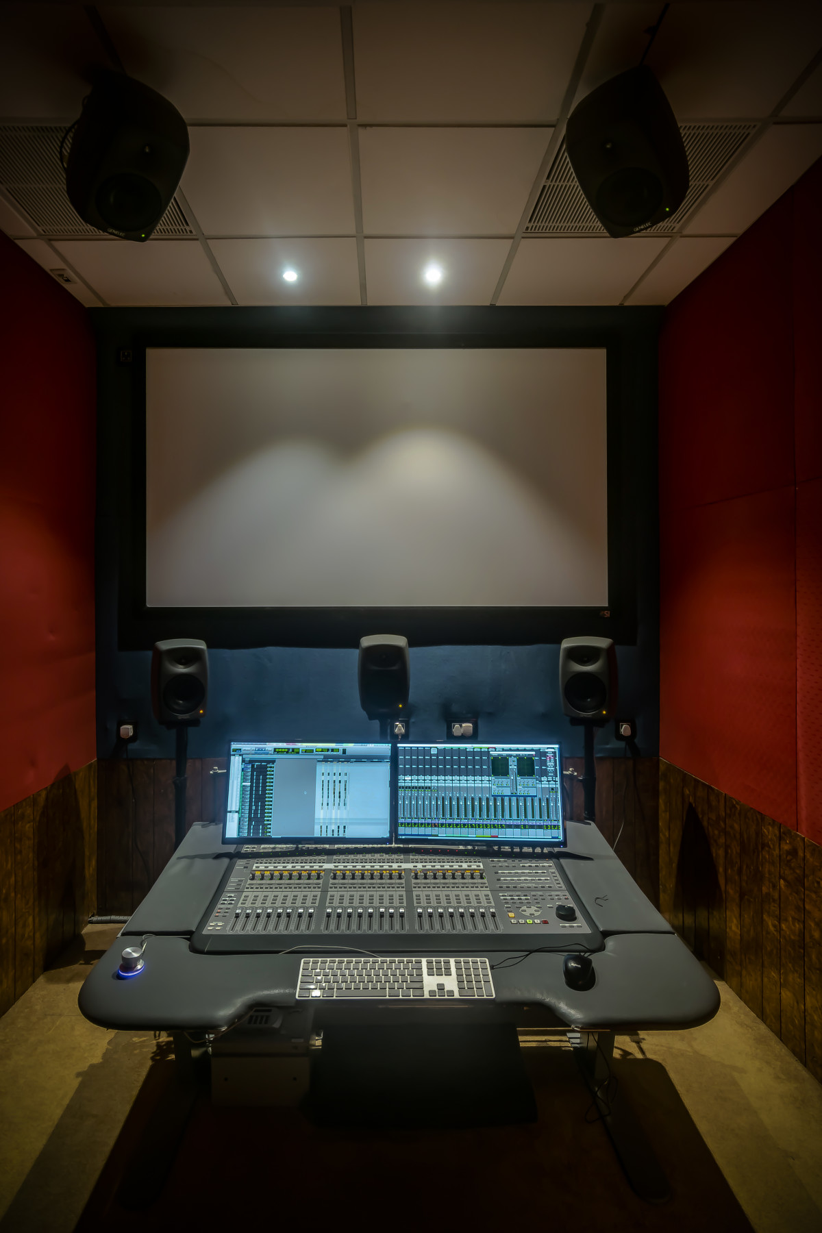 Aurom Studio Press Image 2