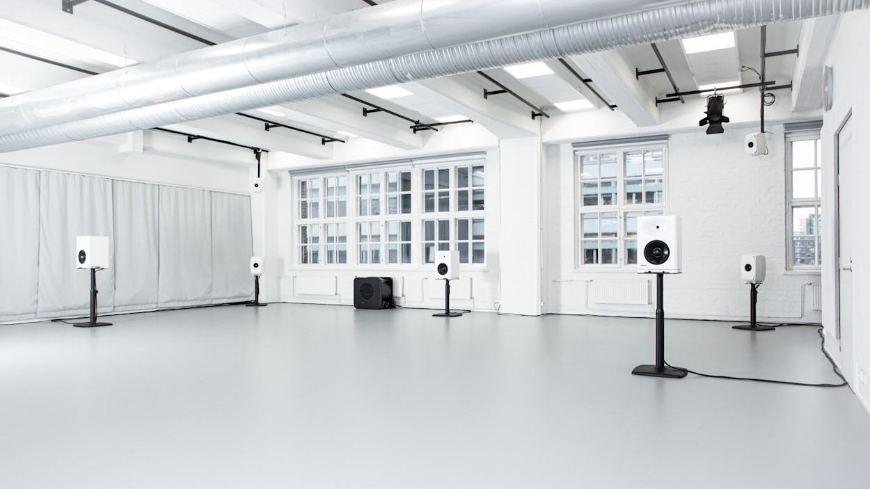 8330A SAM™ Studio Monitor - Genelec.com