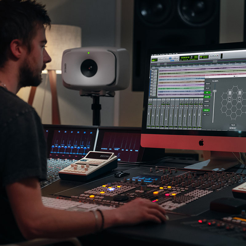 GLM Calibration Kit - Genelec.com