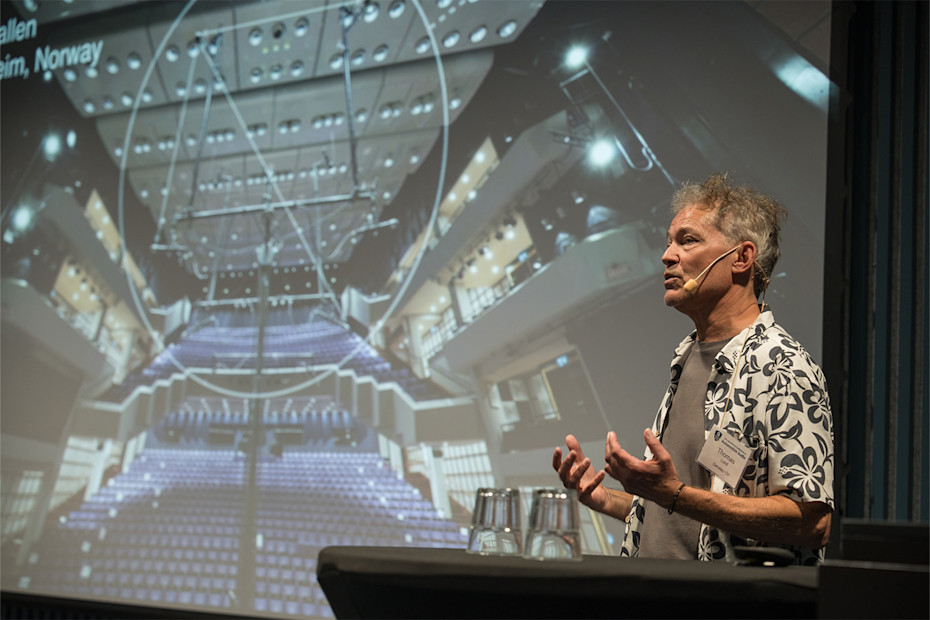 2024_AES_Gothenburg_Thomas describing auditory envelopment