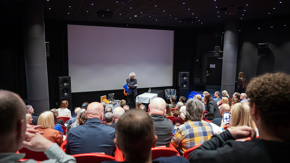 Queen II web image 2