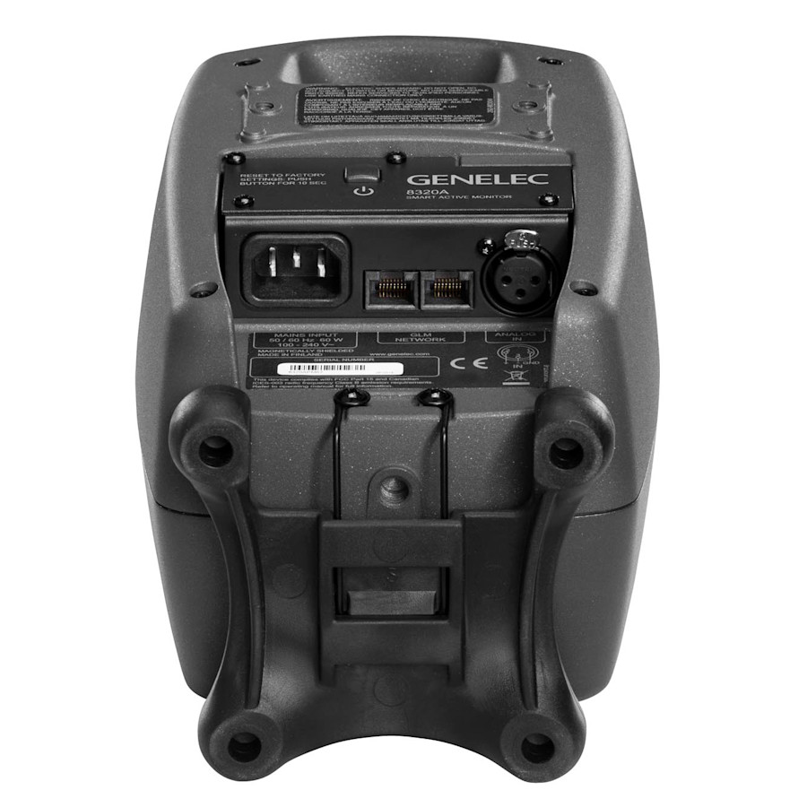 Genelec 8320A: conexiones posteriores inferiores, gris oscuro