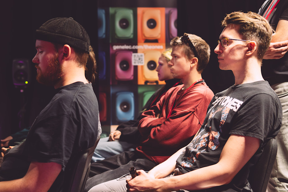 Srudents Listening Immersive Room