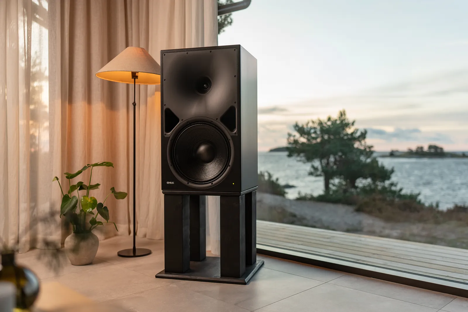 Genelec 8380a black