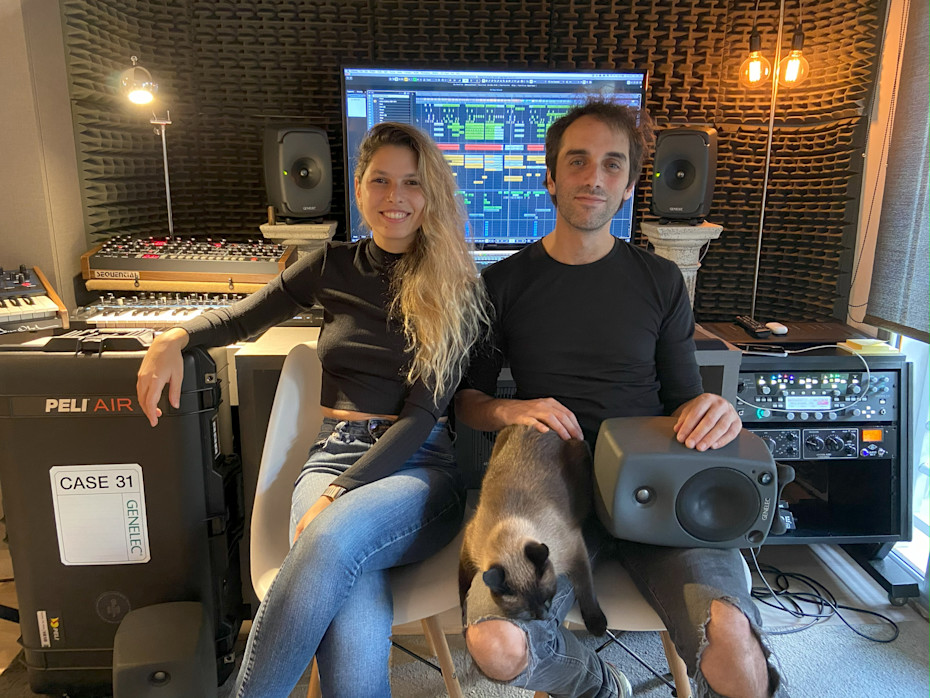 MakeMamaProud_OldStudio_Guille_BsAs