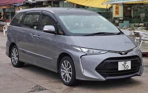 トヨタエスティマが車検切れしたらどうする？車検を通す方や費用を 